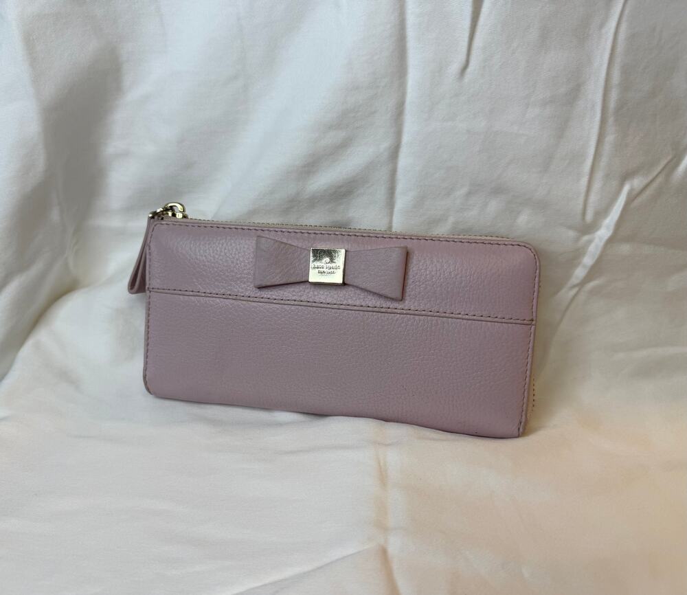 Kate Spade New York Zip wallet